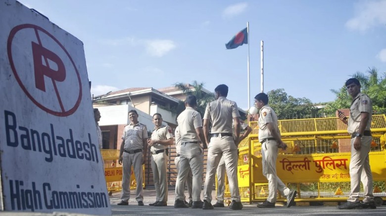 হাইকমিশনের নিরাপত্তা বাড়ল, নয়াদিল্লিতে সতর্কতা জোরদার...