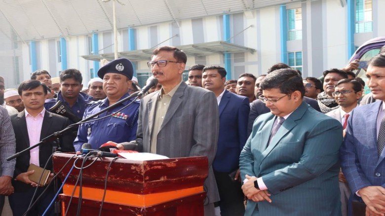 সুষ্ঠ ও শান্তিপূর্ণ ভোট নিশ্চিত করতে সব ধরনের সহায়তা: পররাষ্ট উপদেষ্টা তৌহিদ হোসেন...