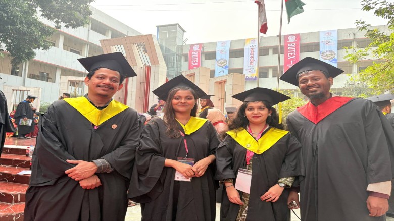 বুটেক্সের প্রথম সমাবর্তনে অংশগ্রহণ করেছে একই পরিবারের চার সদস্য...