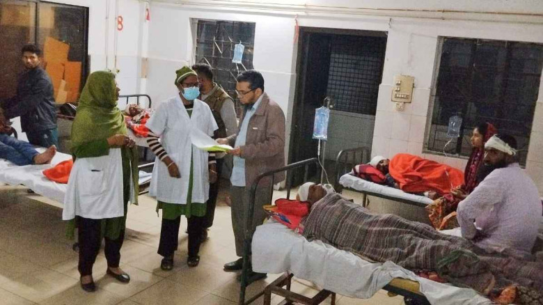 নড়াইলে ধানের শীষ ও কলস প্রতীক সমর্থকদের মধ্যে সংঘর্ষ, আহত ১৪...