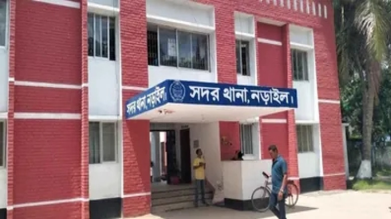 নড়াইলে খুনের ঘটনায় ৬৯ জনকে আসামি করে  মামলা গ্রেফতার ১০...