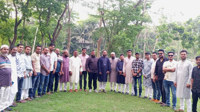 চাঁদপুর সদরের চান্দ্রা বাজার ইয়াকুব আলী স্মারক উচ্চ বিদ্যালয়ের প্রাক্তন শিক্ষার্থীদের ঈদ পুনর্মিলনী...