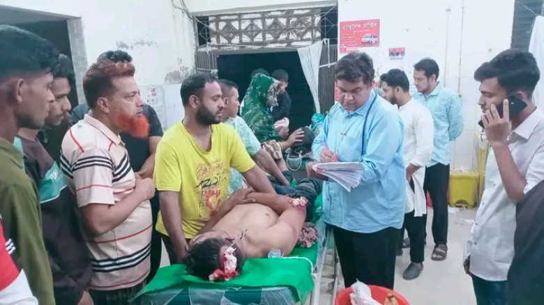 নড়াইলের কালিয়ায় মাংস ভাগাভাগির দ্বন্দ্বে দু’পক্ষের সংঘর্ষ