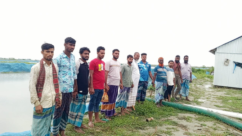 ইব্রাহিমপুর চরে জোর পূর্বক মাছের গের তৈরির অভিযোগ, বাধা দেওয়ায় প্রতিপক্ষকে ফাঁসাতে চাঁদা দাবির মিথ...