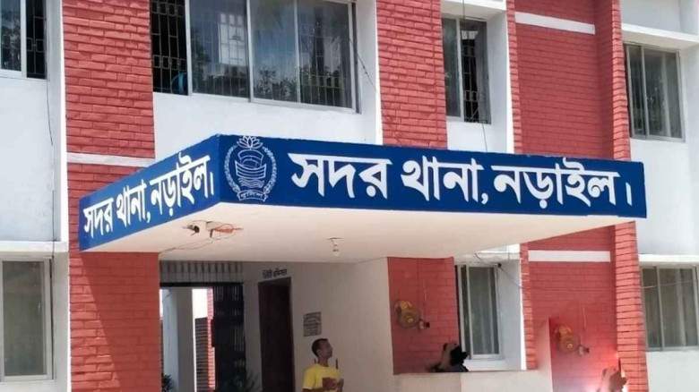 নড়াইলে গলায় ওড়না পেঁচিয়ে গৃহবধূর আত্মহত্যা...