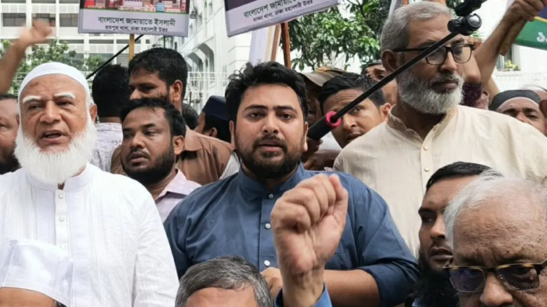 গ্যাসের দাম এক টাকাও বাড়ানো চলবে না’, সরকারের প্রতি নাহিদ ই