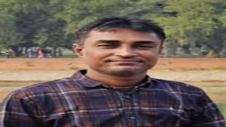 গাড়ির ড্যাসবক্স থেকে ৩ লাখ ৯৫ হাজার ৫০০ টাকা নিয়ে পালালো ড্রাইভার, থানায় অভিযোগ...