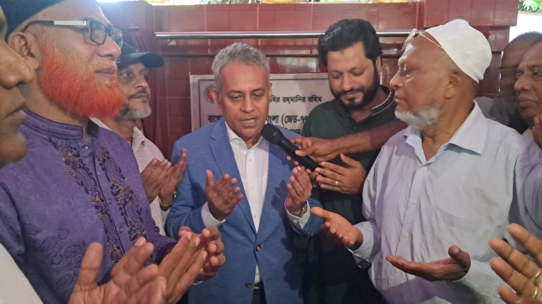 দীর্ঘদিন পর দশানী-গিলাতলা সড়কের সংস্কার কাজের উদ্বোধন করলেন সেতুমন্ত্রী শেখ রবিউল আলম...
