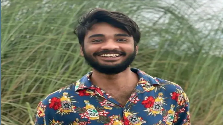 মেঘনার তীর ধসে নিখোঁজ দুই বন্ধুর মধ্যে একজনের লাশ উদ্ধার...
