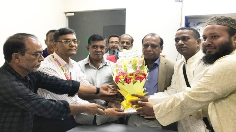 অফিসার্স ফোরামের সভাপতির সঙ্গে বাগেরহাট উপজেলা প্রেসক্লাবের সৌজন্য সাক্ষাৎ...