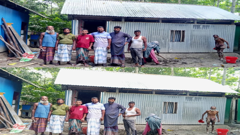 চাঁদপুরের চাঁন্দ্রায় নতুন ঘর পেয়ে আনন্দে আত্মহারা প্রতিবন্ধী