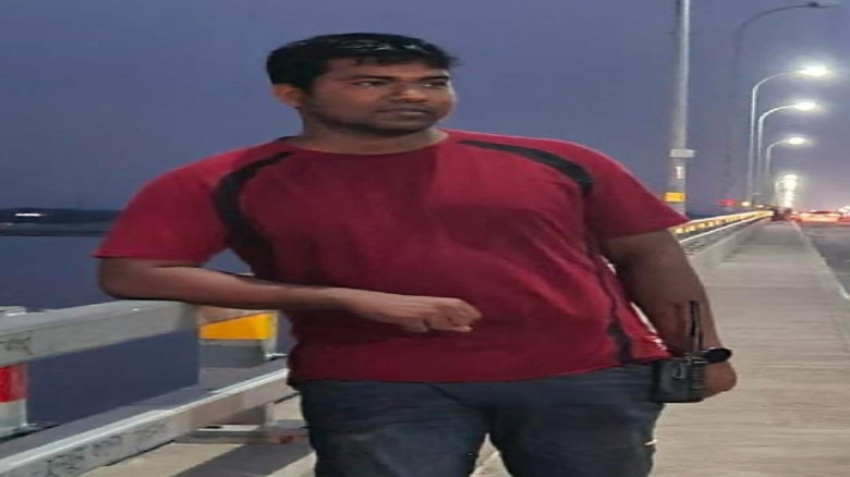 বাগেরহাটে প্রবাসীর স্ত্রীর সাথে অনৈতিক সম্পর্ক, পুলিশ কর্মকর